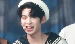 黄明昊吃瓜爆料图片,娱乐圈幕后真相大揭秘